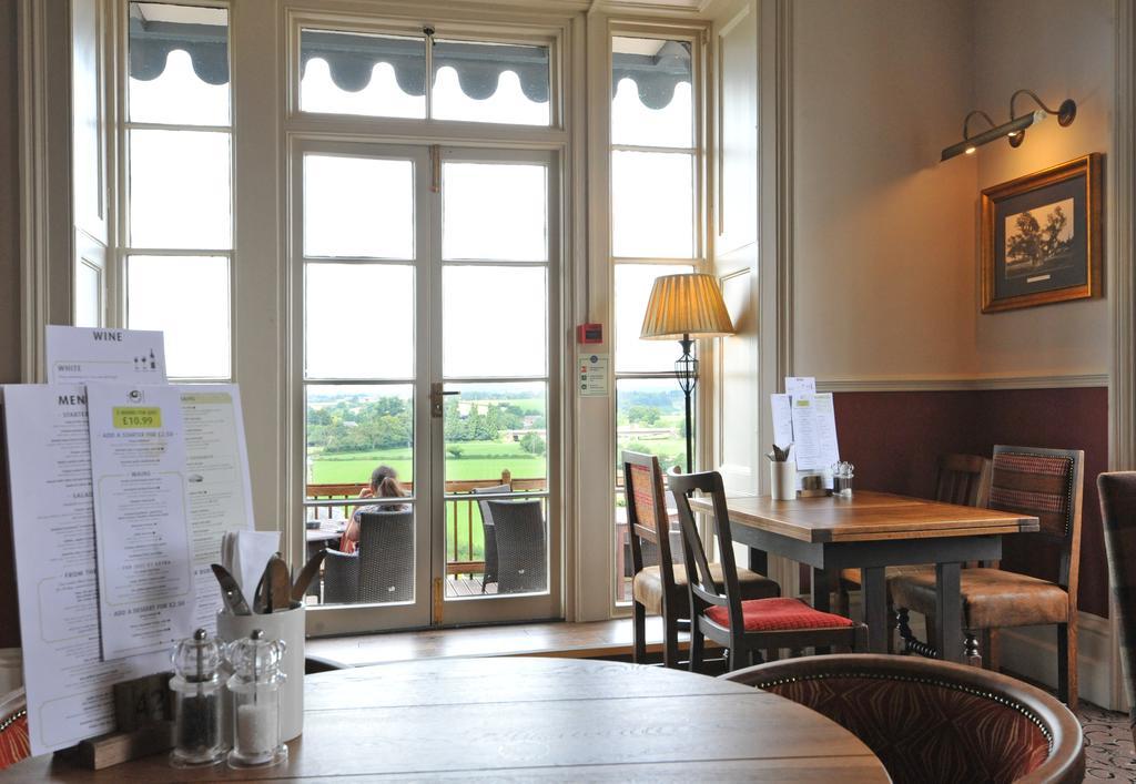 Royal Hotel By Greene King Inns Ross-on-Wye 외부 사진
