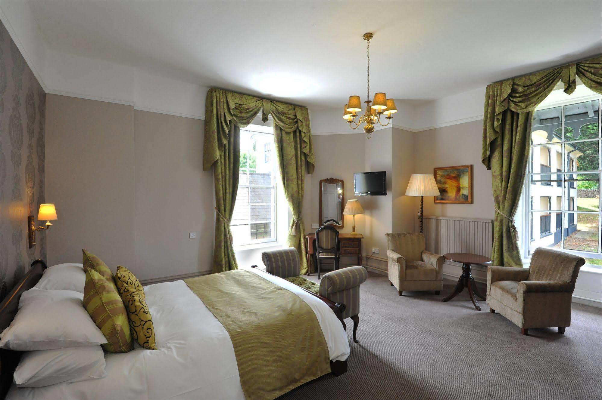 Royal Hotel By Greene King Inns Ross-on-Wye 외부 사진